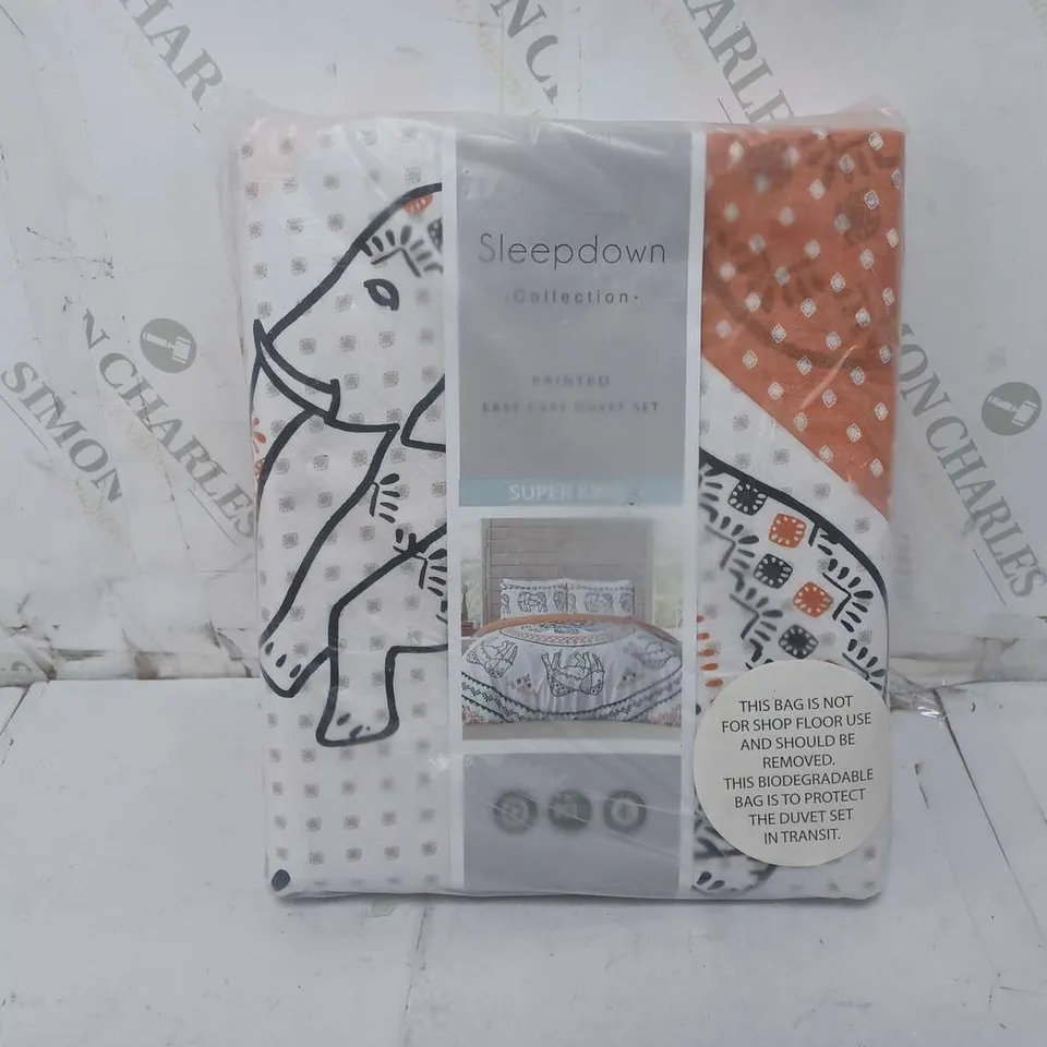 SLEEPDOWN COLLECTION ELEPHANT PRINTED EASY CARE DUVET SET - SUPER KING