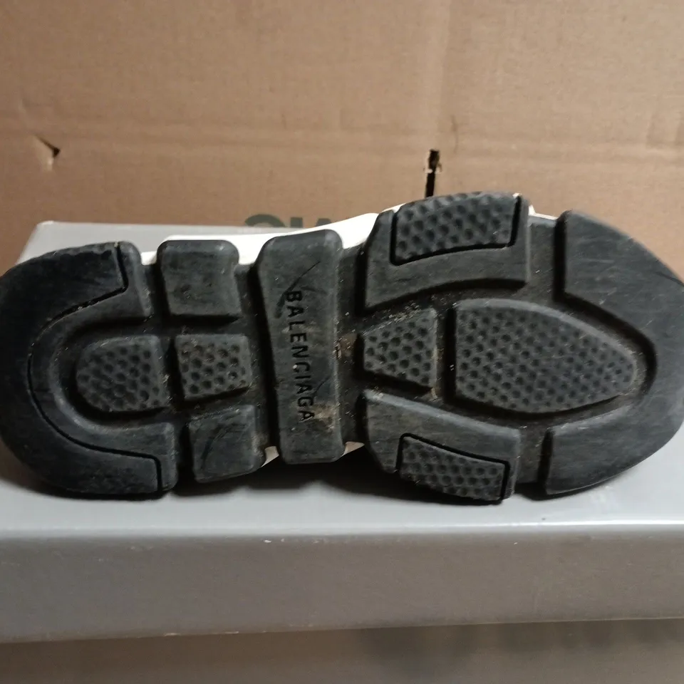 BOXED PAIR OF BALENCIAGA SPEED TRAINER SOCK SNEAKER – UK SIZE UNSPECIFIED