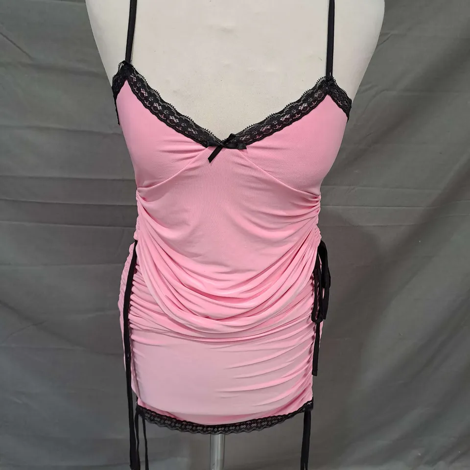 EGO RUCHED SIDE CONTRAST CO-ORD TOP AND SKIRT IN PINK/BLACK SIZE 6