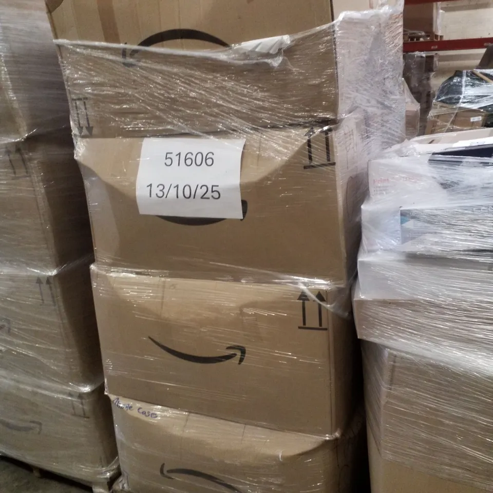 PALLET OF 8 BOXES CONTAINING ASSORTED PHONE CASES