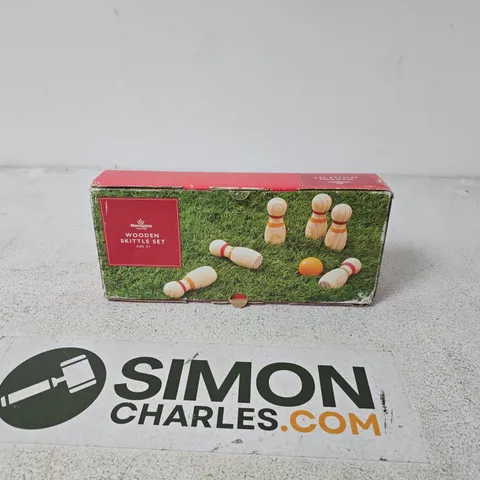 MORRISONS WOODEN SKITTLE SET – BOXED (AGE 3+)
