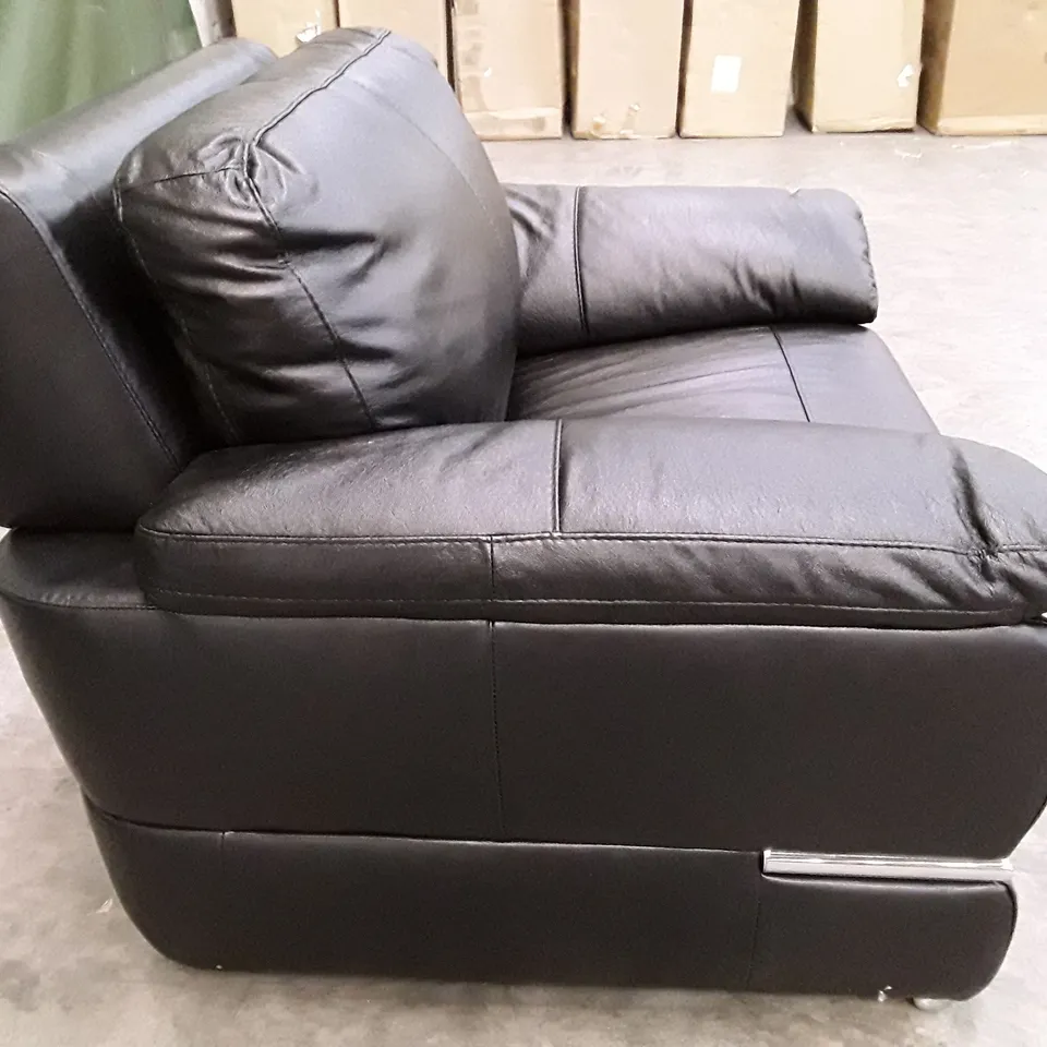 QUALITY DESIGNER ARMCHAIR - BLACK LEATHER