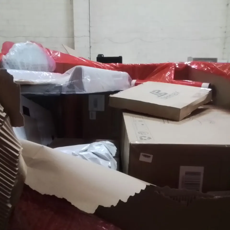 PALLET OF ASSORTED HOUSEHOLD GOODS AND PRODUCTS TO INCLUDE;ELECTRIC BLANKET,TOILET SEAT,KIDS TRICYCLE