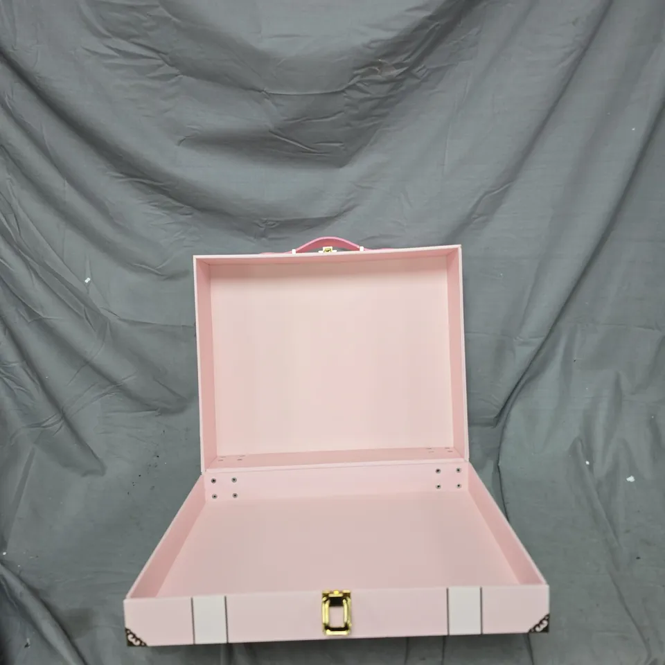 PLOUISE MINI ME PINK MAKE-UP CASE / STORAGE BOX ON WHEELS