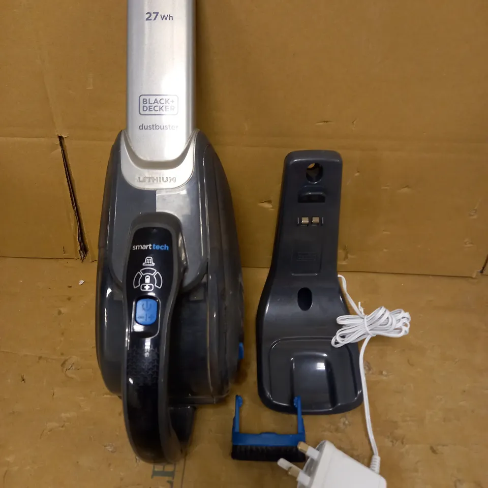 BLACK + DECKER SMARTTECH DUSTBUSTER 