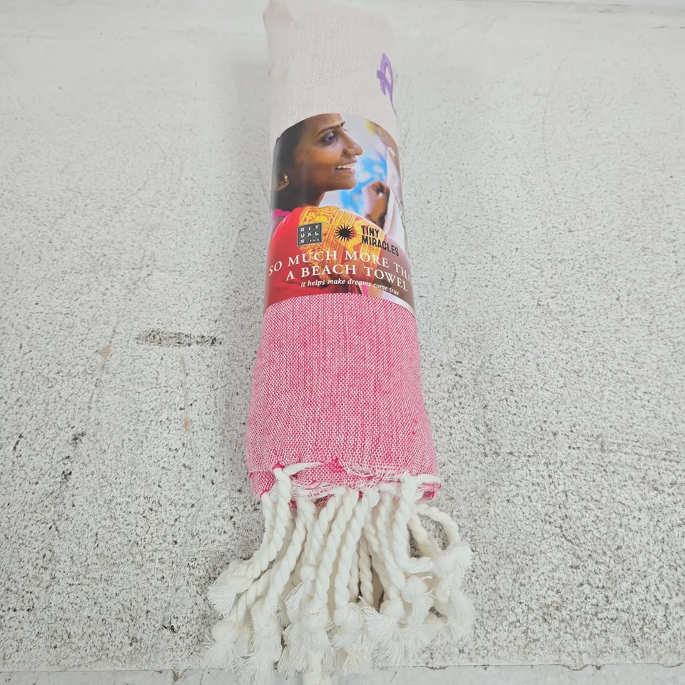 RITUALS TINY MIRACLES BEACH TOWEL – PINK WITH TASSELLED FRINGE