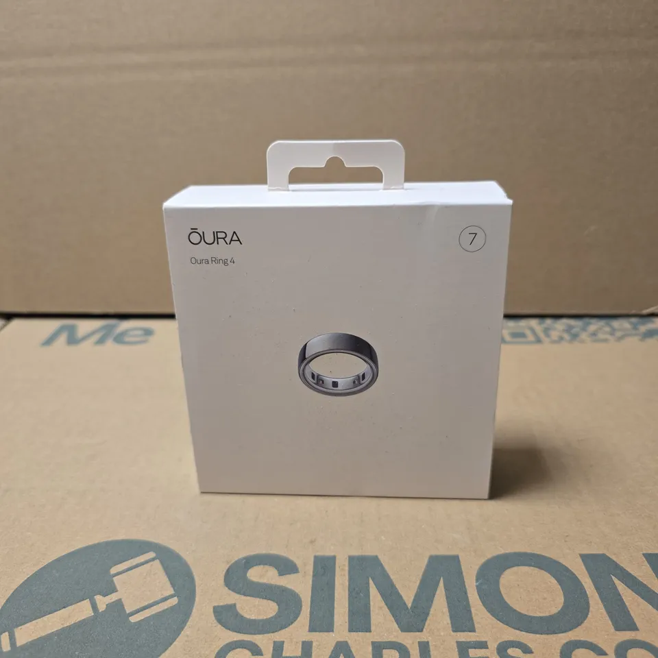 OURA RING 4 - SILVER, BOXED (UK SIZE 7)