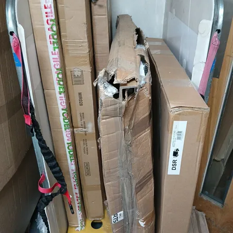CAGE OF 5 BROKEN BOXED MIRRORS IN VARIOUS SIZES AND STYLES