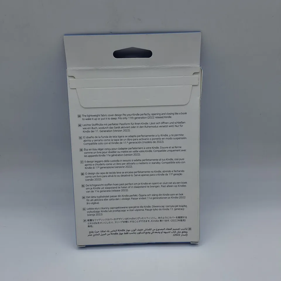 SEALED AMAZON KINDLE 11TH GEN FABRIC COVER IN GREEN 