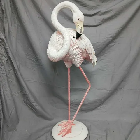 GARDEN FLAMINGO SCULPTURE – PINK FLAMINGO GARDEN ORNAMENT (COASTAL EDIT)