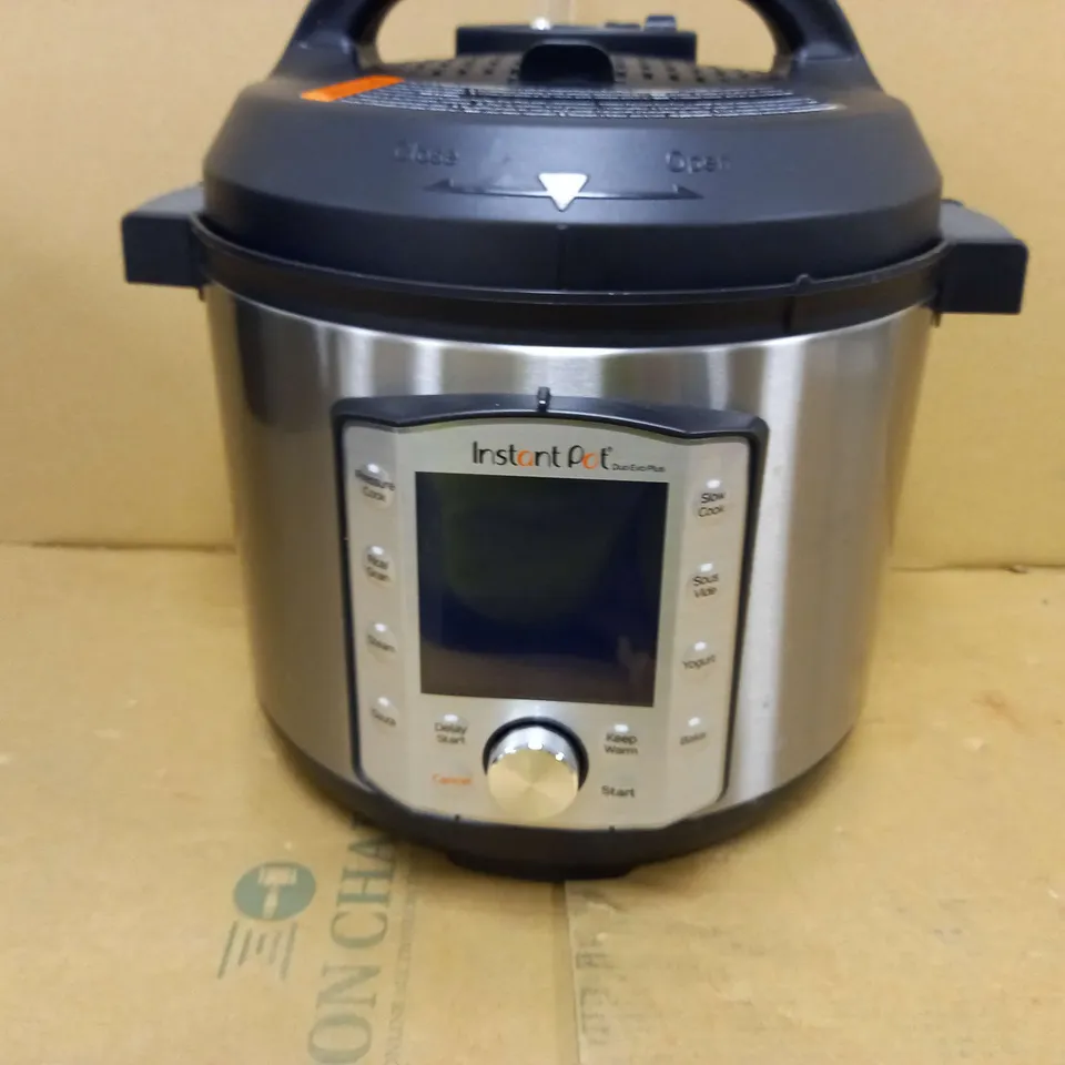 INSTANT POT DUO EVO PLUS ELECTRIC PRESSURE COOKER