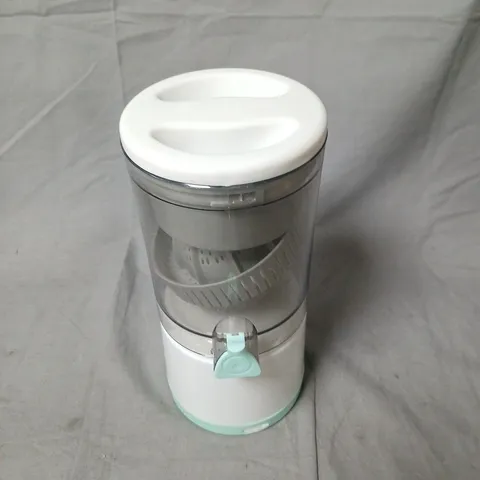 CITRUS JUICER – COMPACT ELECTRIC (MINT & WHITE)