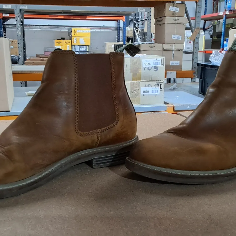 HARBOUR CHELSEA BOOTS SIZE 7