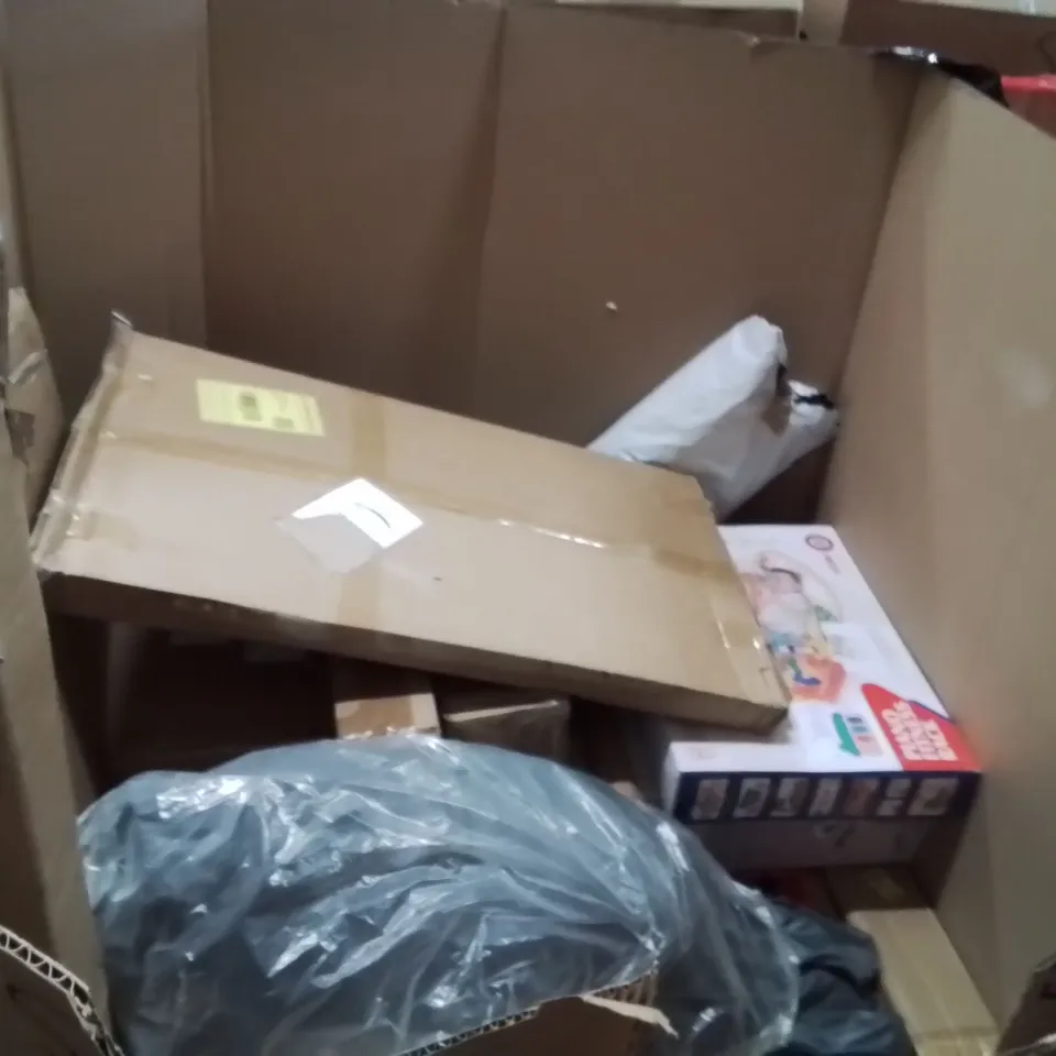 PALLET OF ASSORTED HOUSEHOLD GOODS AND PRODUCTS TO INCLUDE;FAN HEATER,BABY CHANGING TABLES,DOG BED