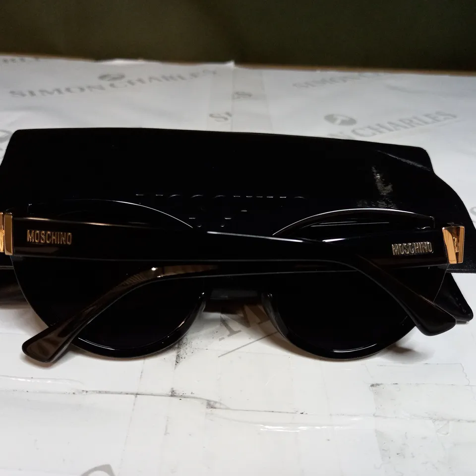 MOSCHINO WOMENS BLACK CAT EYE SUNGLASSES 