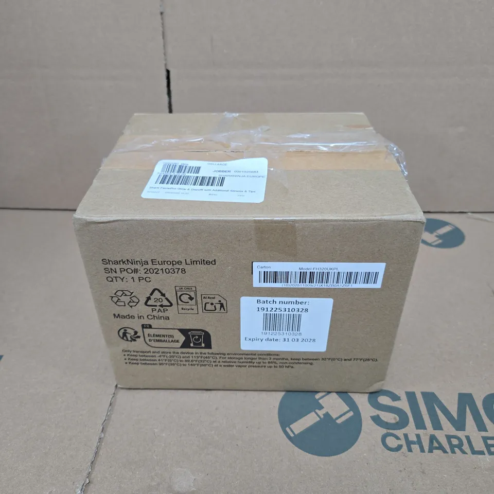 SHARK FACIAL PRO GLOW AND DEPUFFI SPA PURPLE