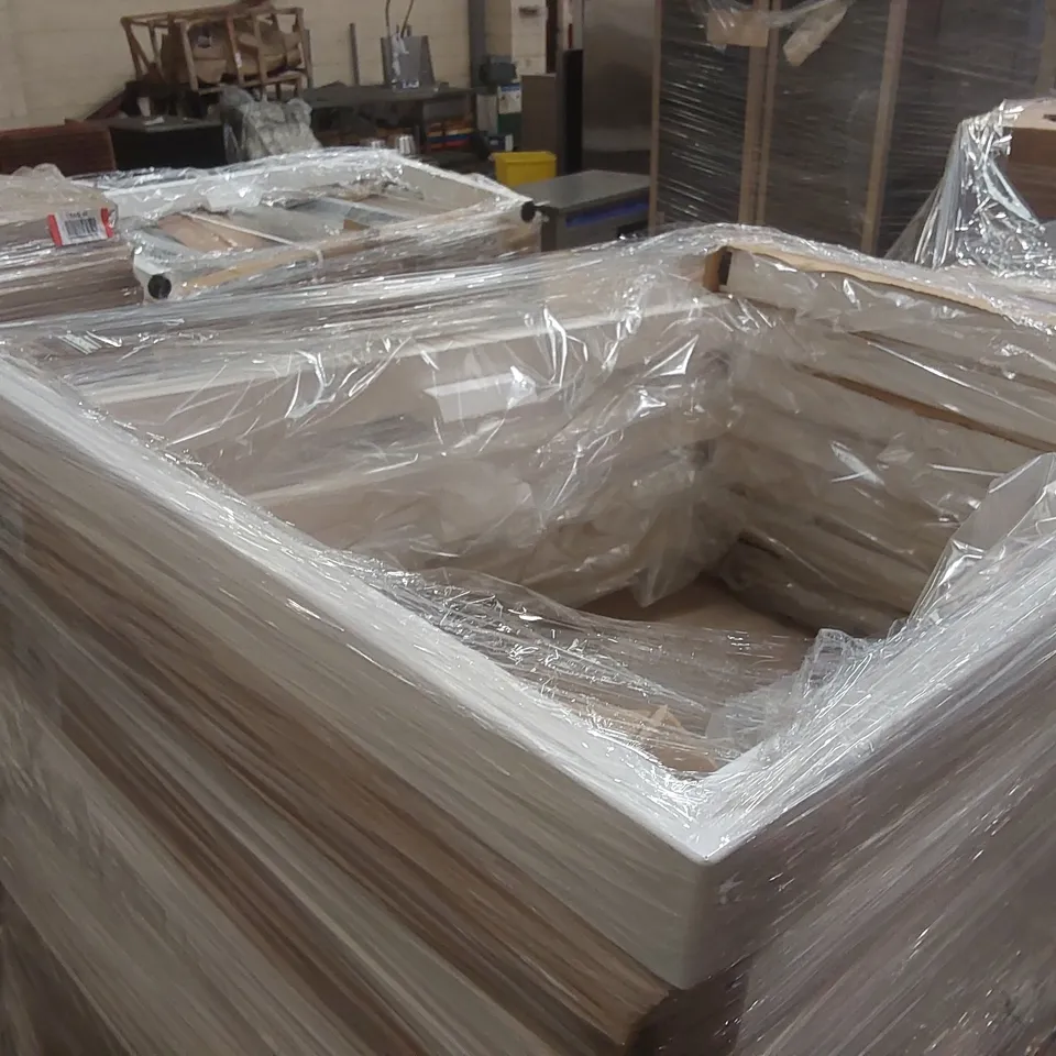 PALLET CONTAINING A LARGE ASSORTMENT OF BRAND NEW OFFICE FURNITURE PARTS TO INCLUDE: B63 1000 BENCH END LEGS, ROLLOUT SHELVES ECT