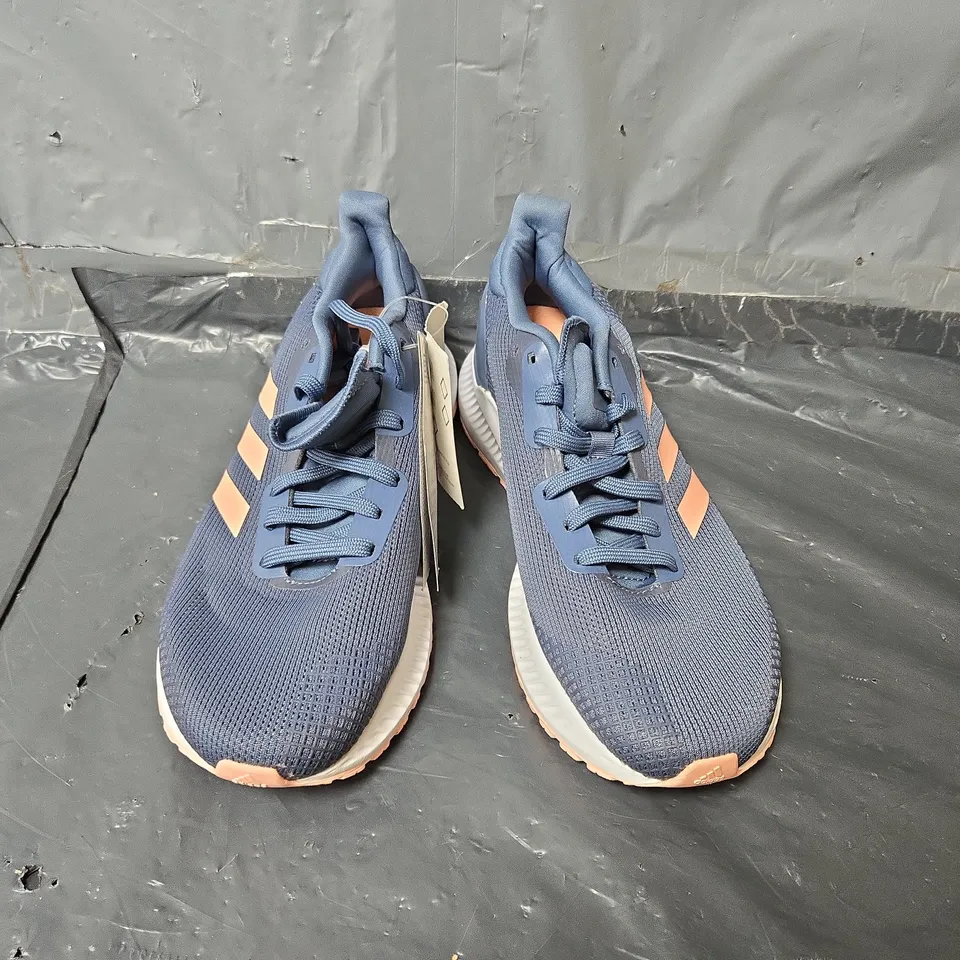 UNBOXED PAIR OF ADIDAS SOLAR BLAZE WOMANS TRAINERS IN NAVY/PINK - UK 5