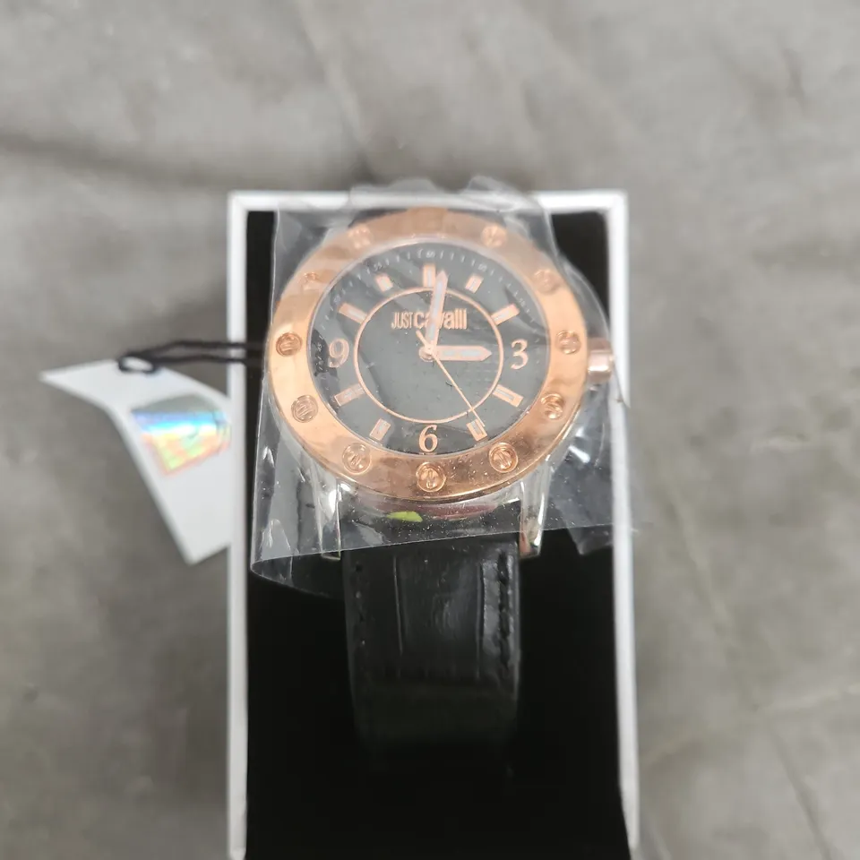 JUST CAVALLI WATCH – ROSE GOLD BEZEL, BLACK DIAL, LEATHER STRAP