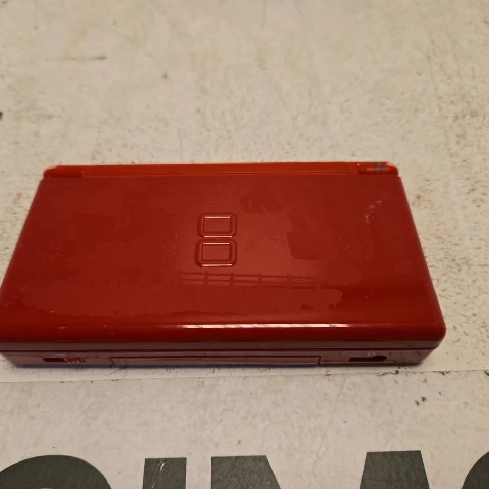NINTENDO DS LITE HANDHELD CONSOLE – RED