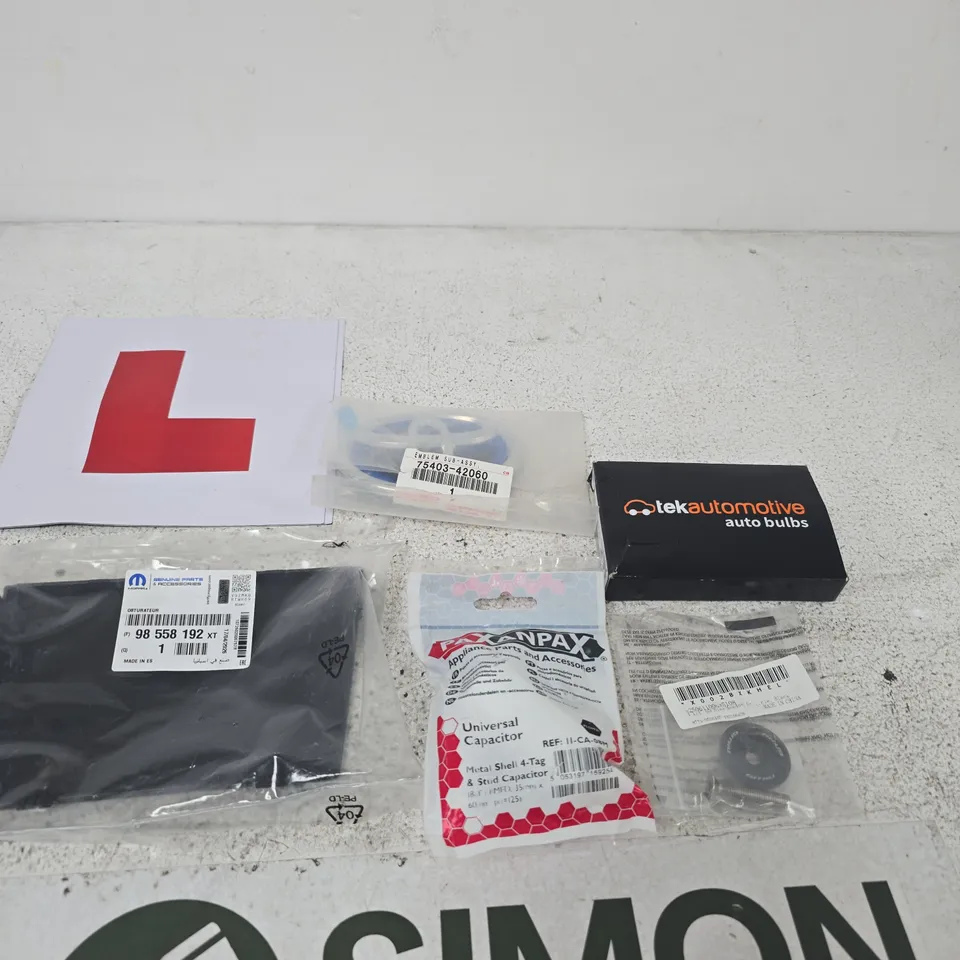 APPROXIMATELY 25 ASSORTED ITEMS INCLUDING MOPAR GENUINE PARTS AND ACCESSORIES OBTURATEUR, PAXANPAX UNIVERSAL CAPACITOR AND A TOYOTA EMBLEM