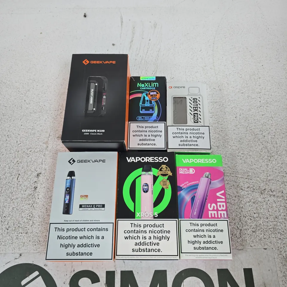 APPROXIMATELY 20 ASSORTED E-CIG PRODUCTS AND ACCESSORIES TO INCLUDE VAPORESSO, GEEKVAPE, ASPIRE ETC 