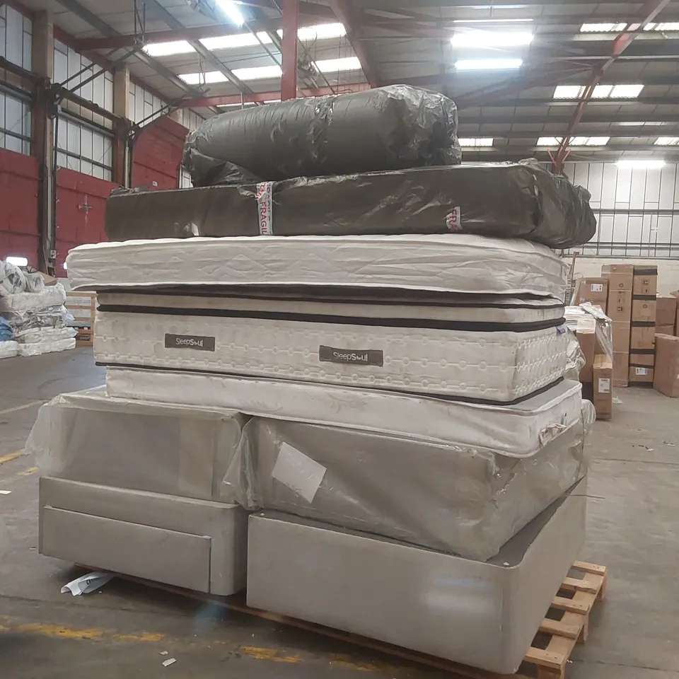 PALLET CONTAINING APPROXIMATELY 4x DIVAN BASE PARTS, 6x MATTRESSES