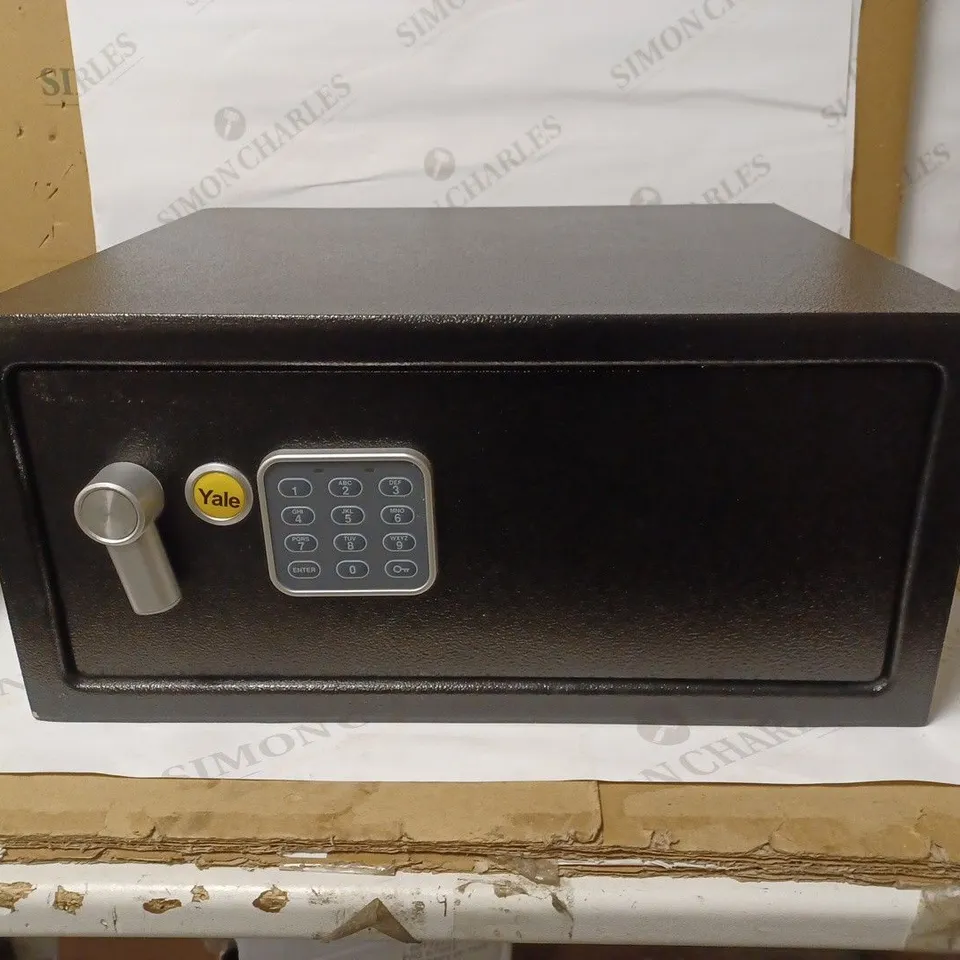 YALE YLC/200/DB1 LAPTOP ALARMED VALUE SAFE