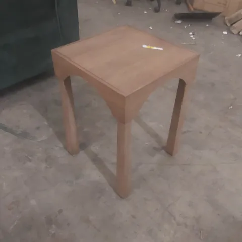 CASA SOLID WOOD VENEER SQUARE TOP END TABLE