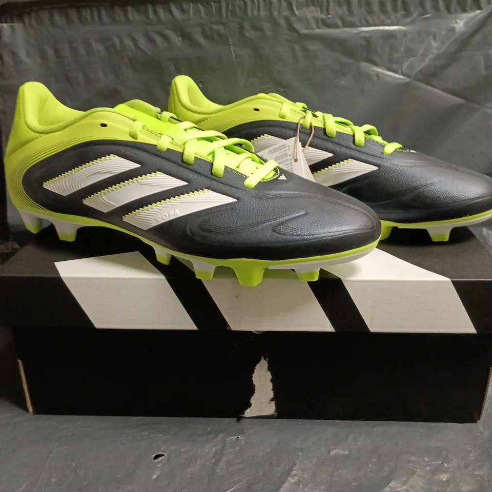 BOXED PAIR OF ADIDAS COPA PURE III CLUB FOOTBALL BOOTS IN BLACK/GREEN/WHITE SIZE UK 8