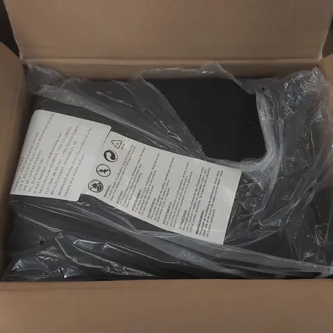 BOXED CAR WINDSHIELD COVER