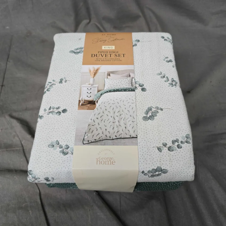 STACEY SOLOMON PIPED EDGE DUVET SET - KING