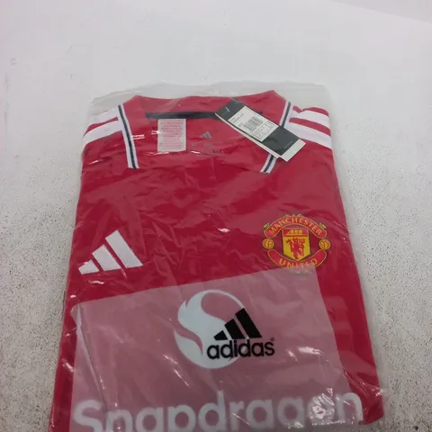 MANCHESTER UNITED ADIDAS FOOTBALL SHIRT – SIZE XL