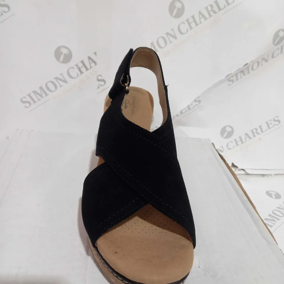 BOXED CLARKS COVE SANDLE - UK SIZE 7
