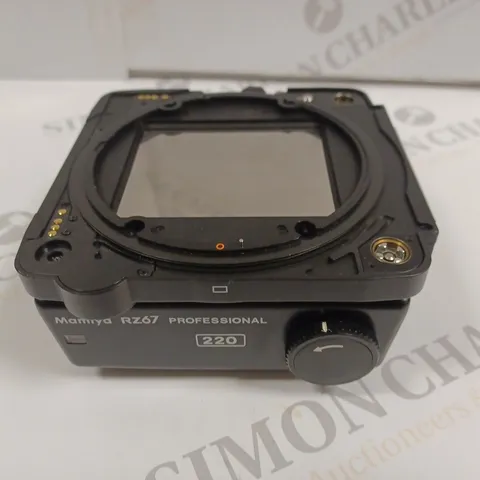 UNBOXED MAMIYA RZ67 PROFESSIONAL 220 CAMERA