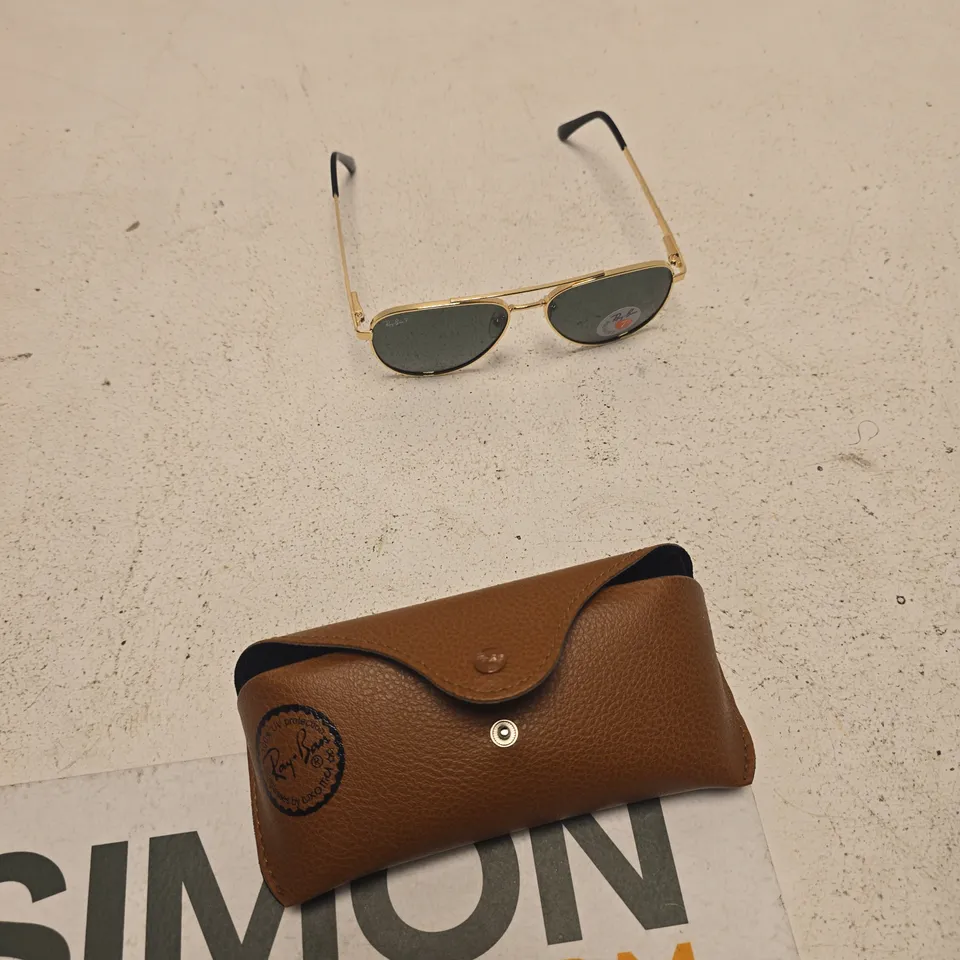 RAY-BAN AVIATOR SUNGLASSES – GOLD FRAME, GREEN LENSES