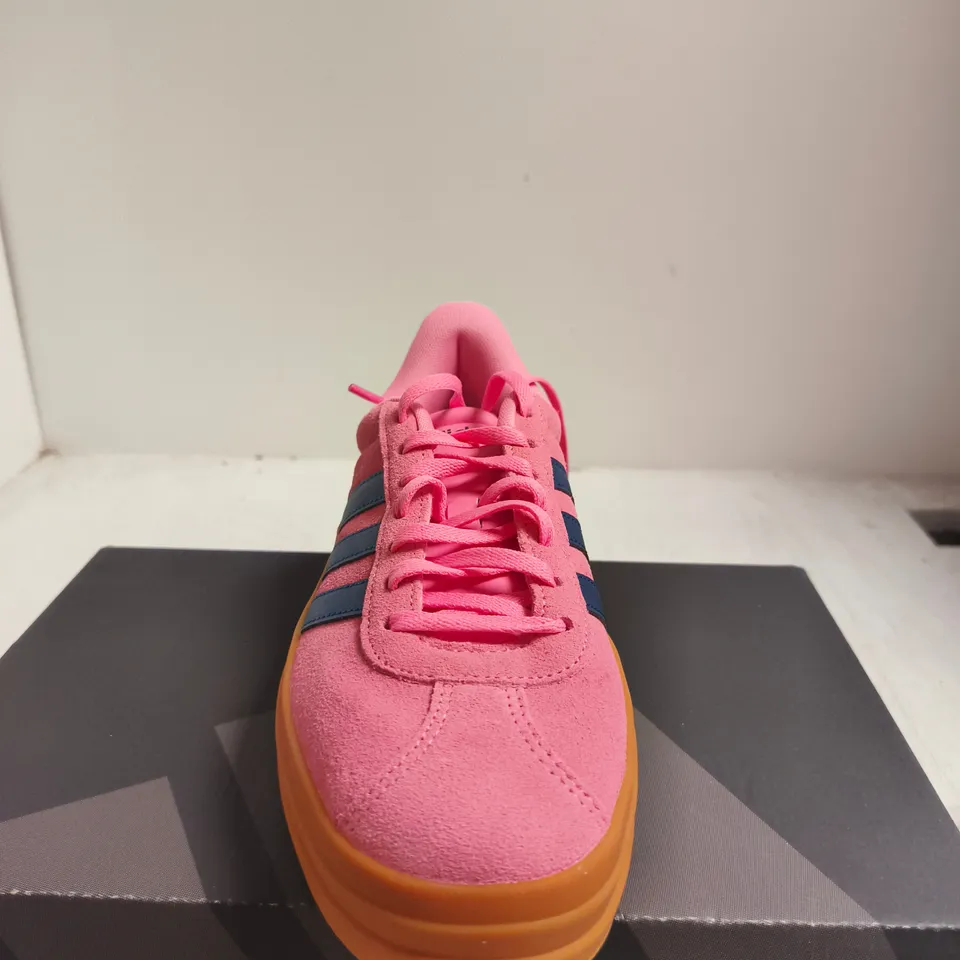 BOXED PAIR OF ADIDAS VL COURT BOLD SNEAKERS – PINK/BLUE, GUM SOLE – UK 6½ (US 8) – WOMEN'S