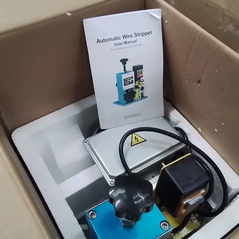 BOXED AUTOMATIC WIRE STRIPPER