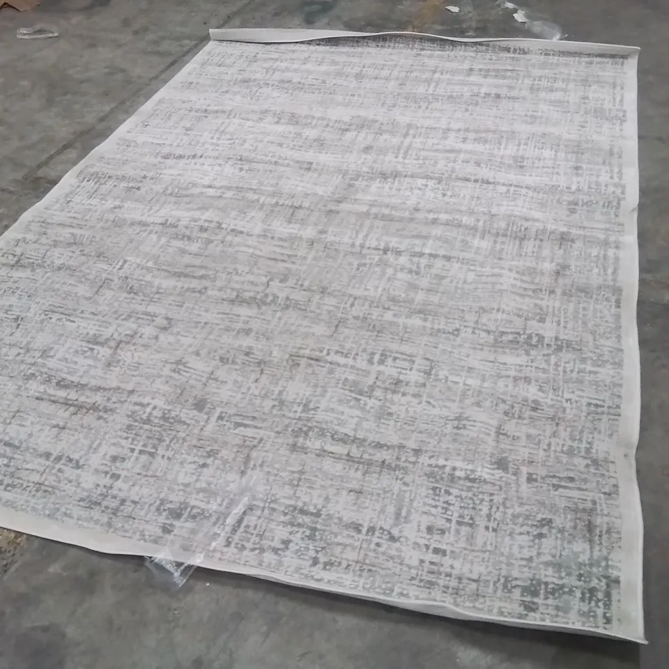QUALITY DESIGNER AREA RUG - APPROXIMATELY 290X200CM