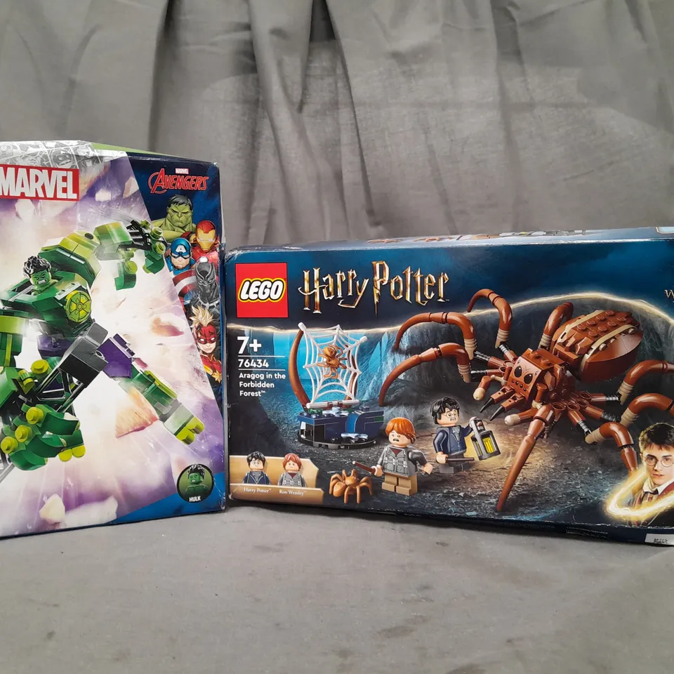 BOX OF 5 ASSORTED HOUSEHOLD ITEMS TO INCLUDE LEGO MARVEL HULK MECH, LEGO HARRY POTTER ARAGOG, ETC