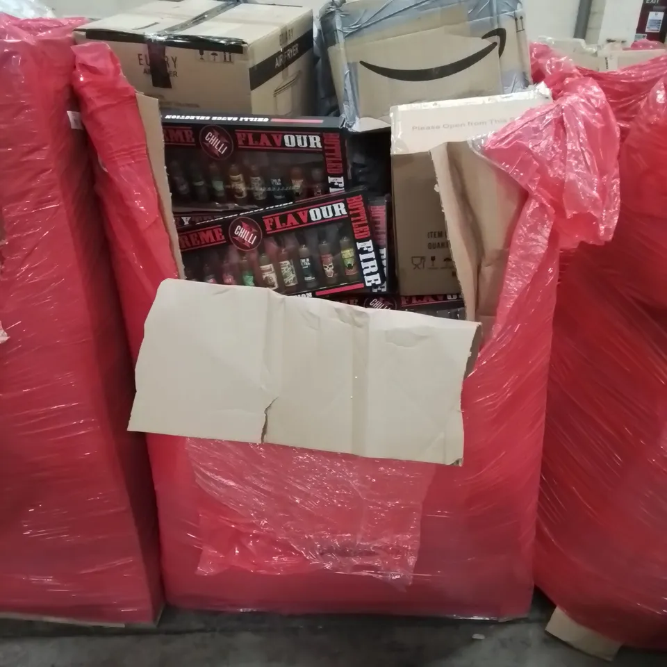 PALLET OF HOUSEHOLD ITEMS AND CONSUMER GOODS TO INCLUDE: SEVERAL EXTREME CHILLI FLAVOUR PACKS, EUARY AIR FRYER, VANCASSO CROCKERY SET, ETC.