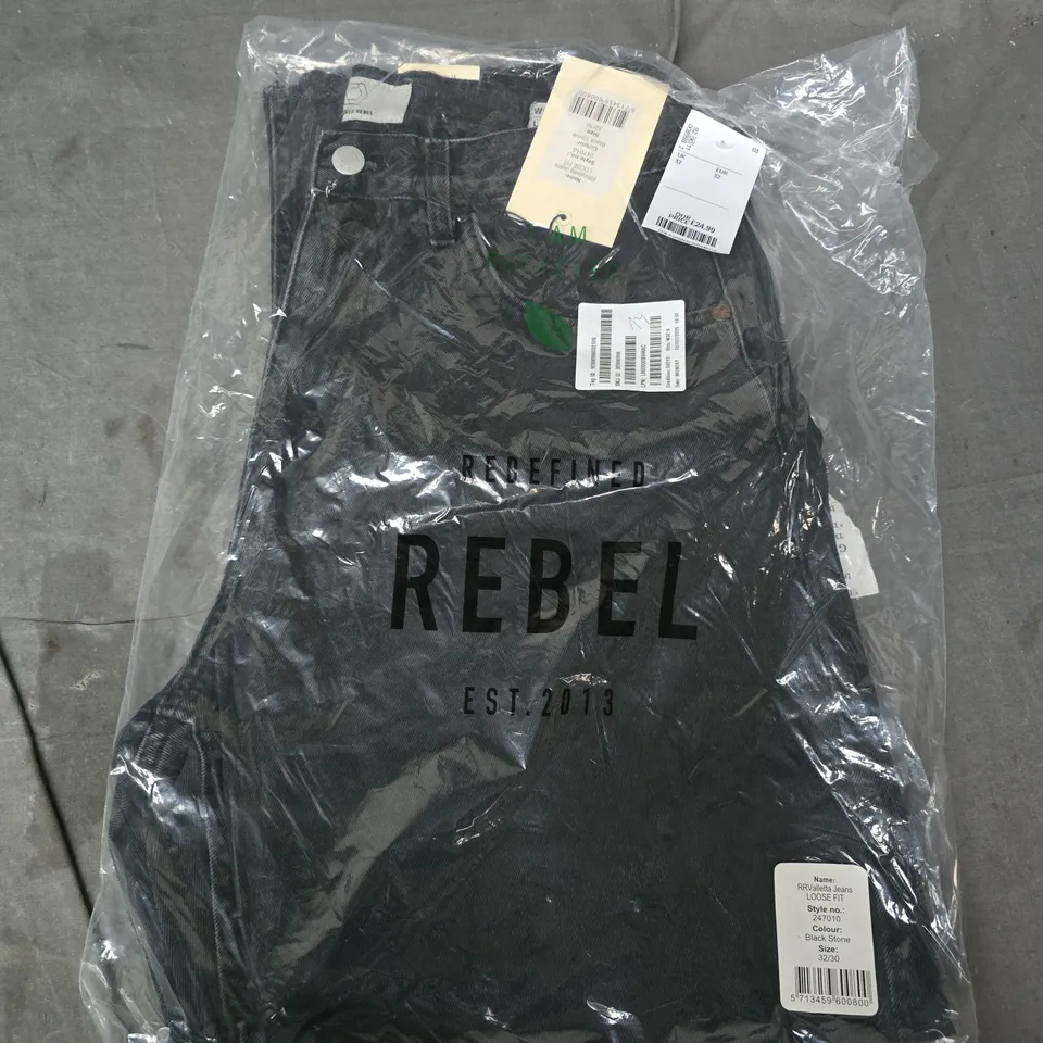 BAGGED REBEL VALLETTA LOOSE FIT JEANS IN BLACK - 32/30