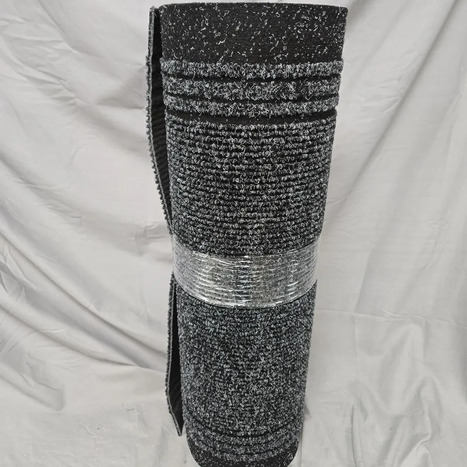 BLACK/GREY OFFICE RUG