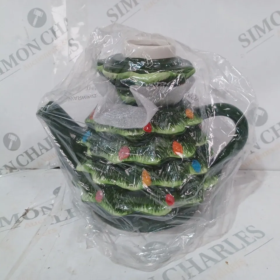 BOXED MR NOST TREE TEAPOT 