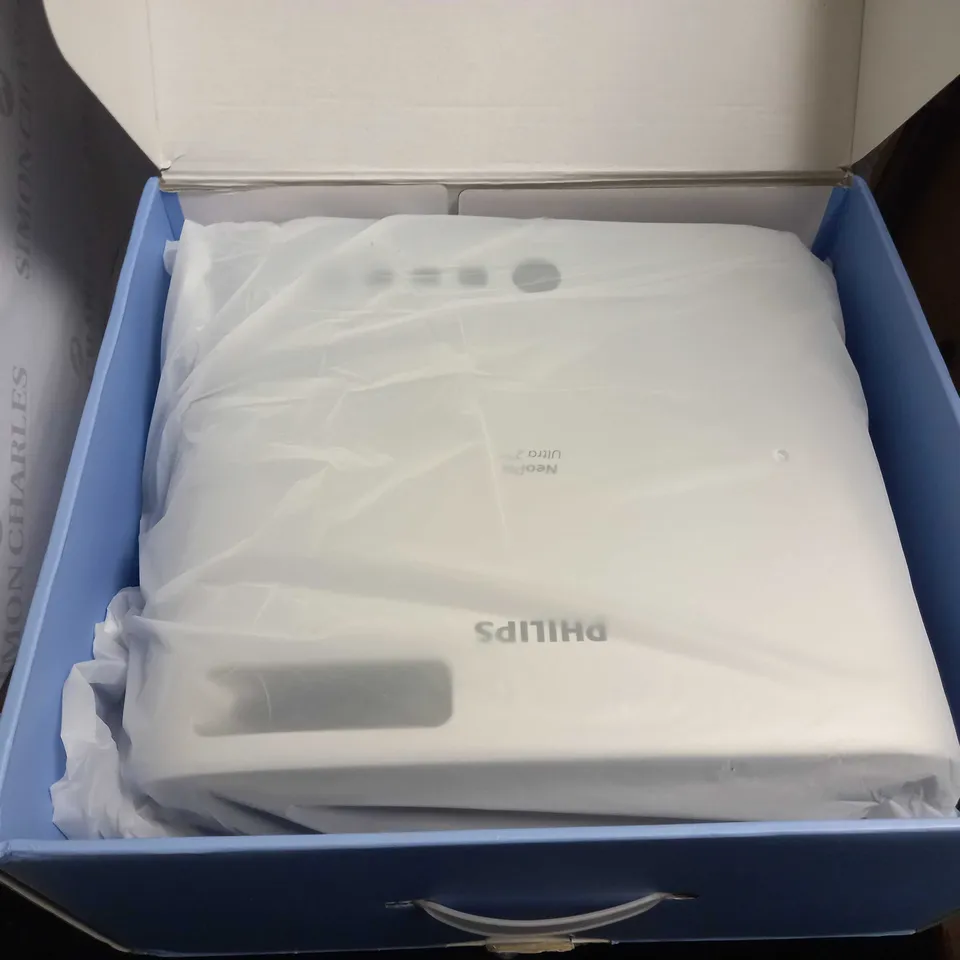 PHILIPS NEOPIX ULTRA 2TV+ HOME PROJECTOR 