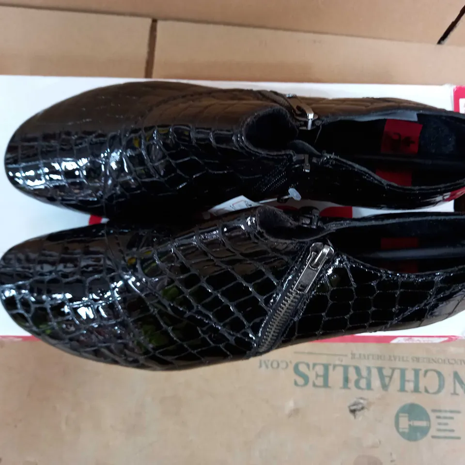RIEKER BLACK PATENT SNAKESKIN-EFFECT SHOES - SIZE UK 6