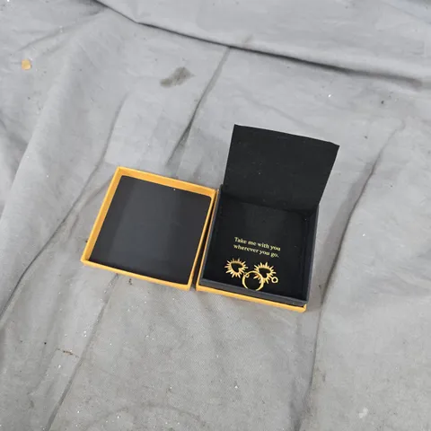 RACHEL JACKSON RING IN ORANGE PRESENTATION BOXED EARRINGS MISSING A BAND LOVE HEART SHAPED 