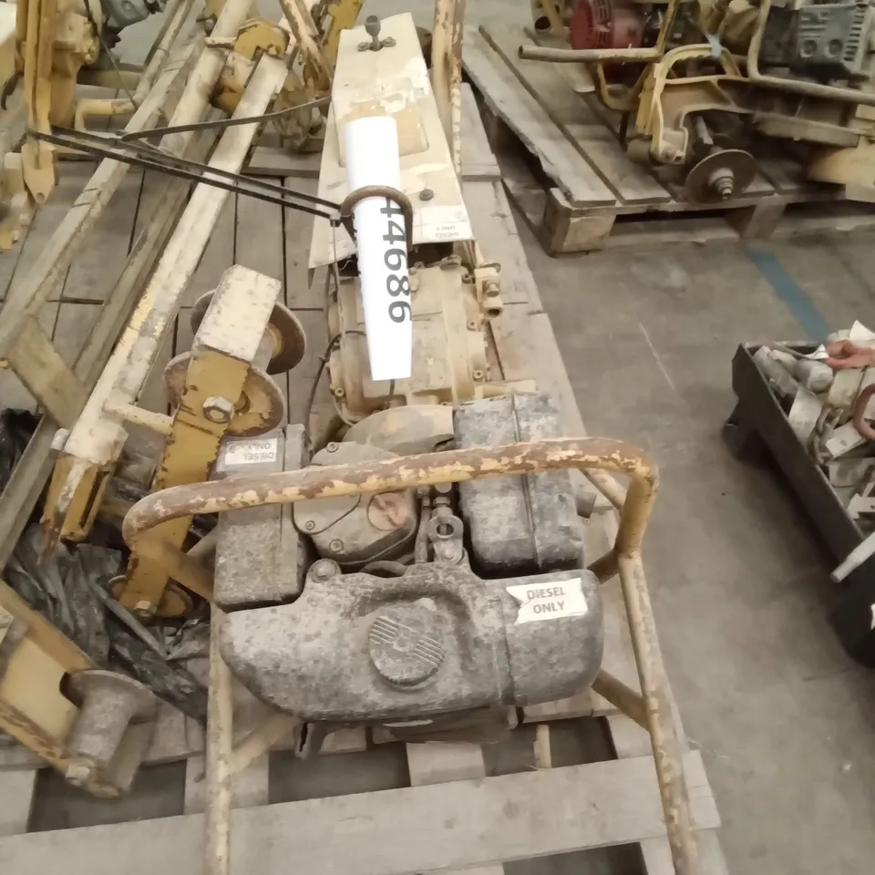 GEISMAR TC RAIL MTD. COACH SCREW MACHINE