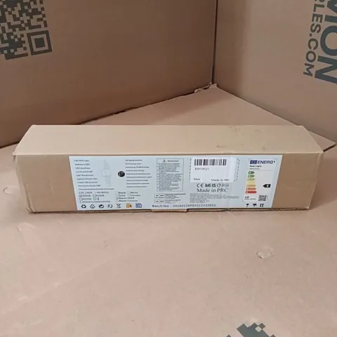 BOXED LED WALL LIGHT - BLACK/GOLD (1 BOX)