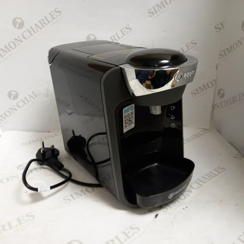 NESPRESSO VERTUO NEXT COFFEE MACHINE